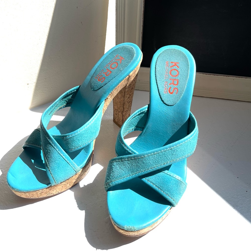 Michael Kors Blue Heels Sz.7.5